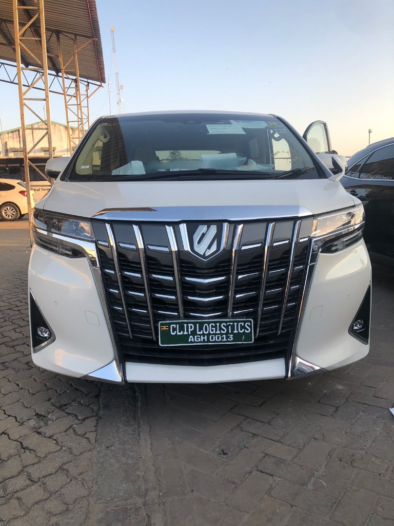 2018 Toyota Alphard white — in stock at Clip Logistics