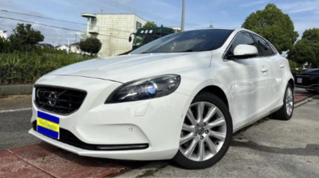 2014 Volvo V40 — photo 1
